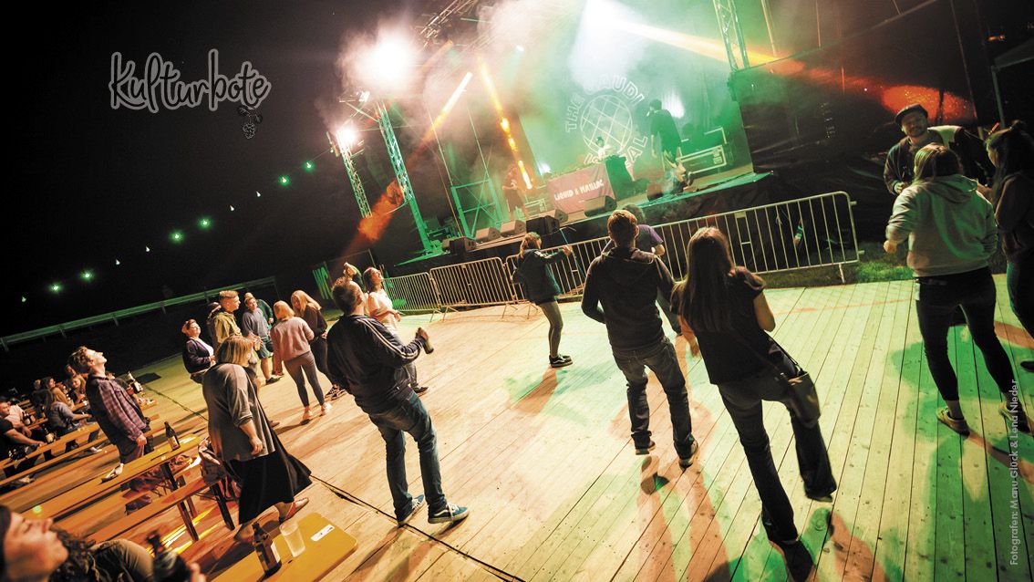 10. September | Liquid & Maniac