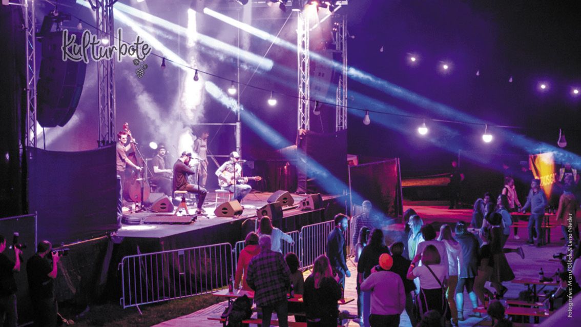 11. September | Django3000